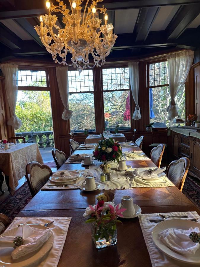 Prior Castle Inn Victoria Extérieur photo