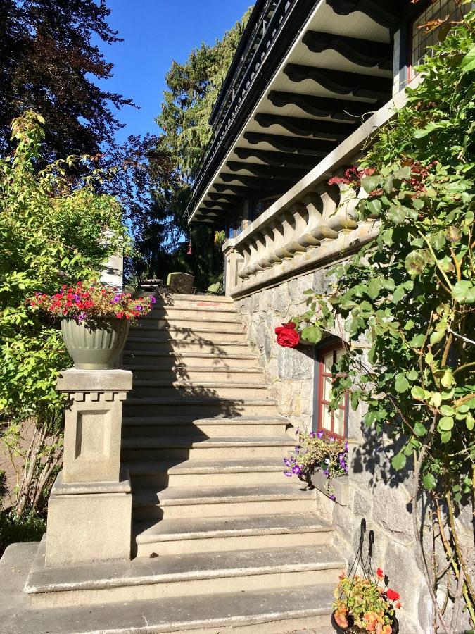 Prior Castle Inn Victoria Extérieur photo